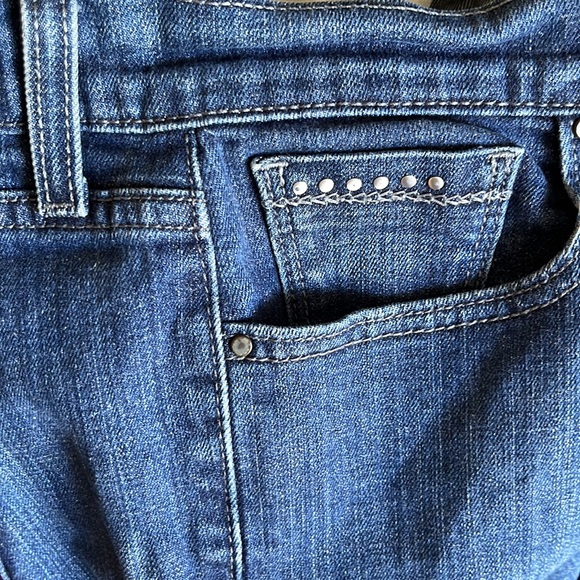 Levi’s 515 Boot Cut jeans - Picture 8 of 8
